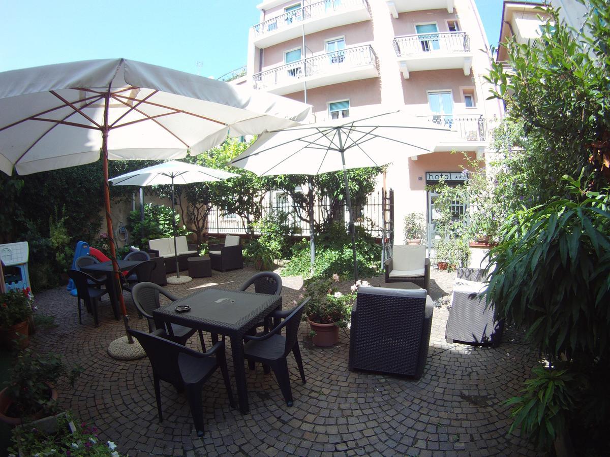 Hotel Graziella Spotorno Esterno foto
